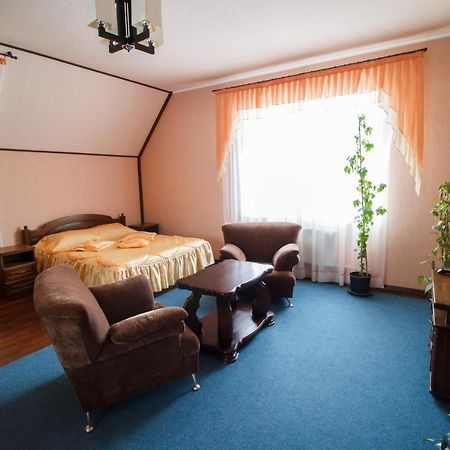 Hotel On Khmelnytskogo 8 Harkiv Dış mekan fotoğraf